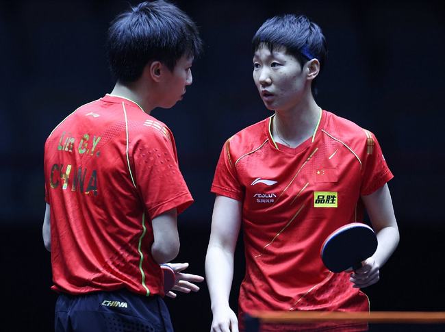 伍兹团队凭 伍兹团队凭