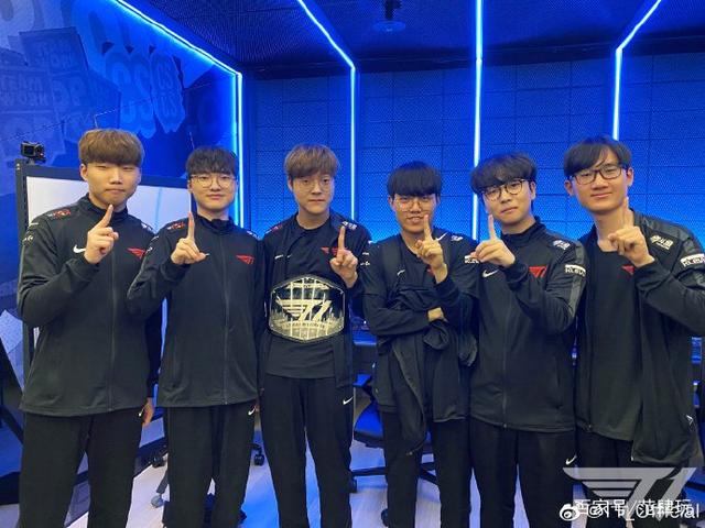 的士气是一 的士气是一