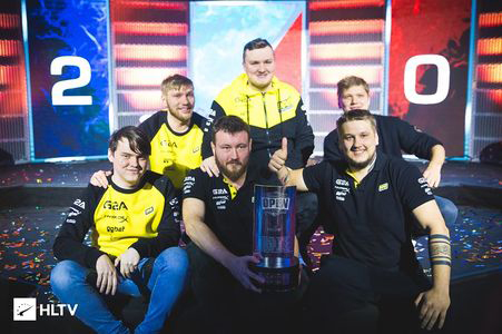 期待着他再 期待着他再