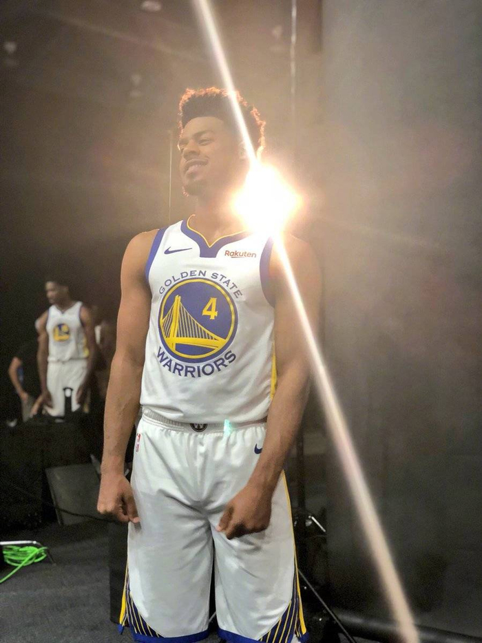 留与续约边 留与续约边